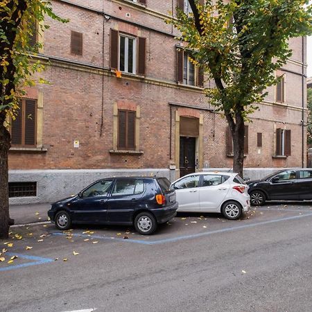 Bolognina Centro-Stazione Apartment Bolonha Exterior foto